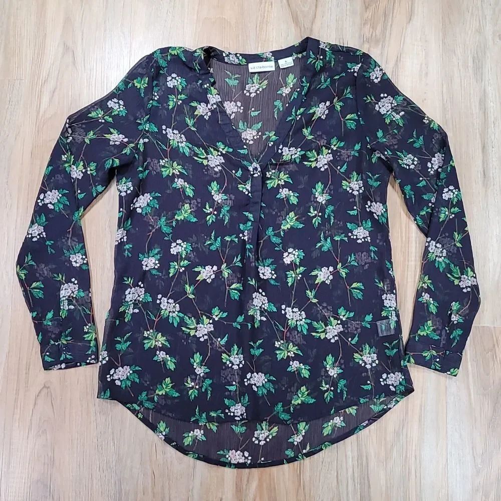 🔸️Liz Claiborne Black Floral Print Semi Sheer Top Small